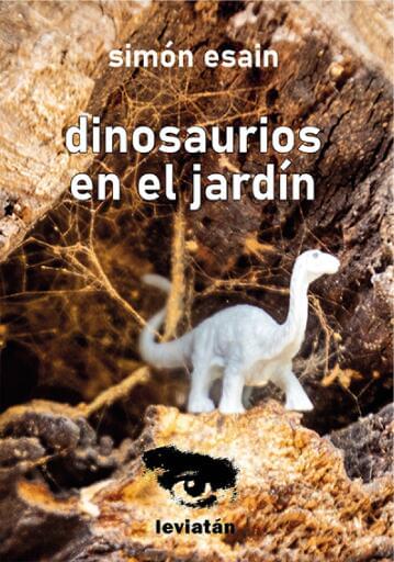 dinosaurios en el jardín