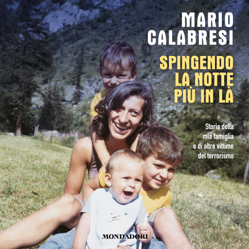 Portada del audiolibro «Spingendo la notte più in là», de Calabresi Mario