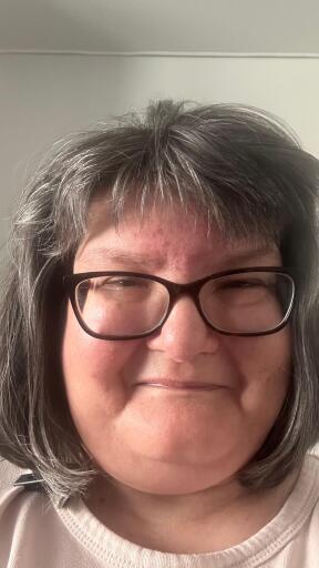 Meine Geschichte mit Stimmen in Kopf