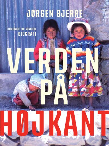 Verden på højkant